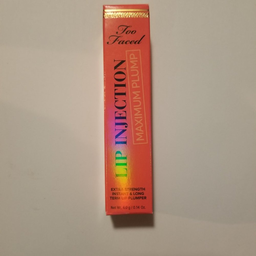 TOO FACED Creamsicle Tickle Maximum Strength Lip Plumper - Picture 6 of 9